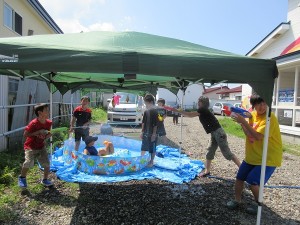 夏の寺子屋は、お勉強後に水遊びを楽しみました！